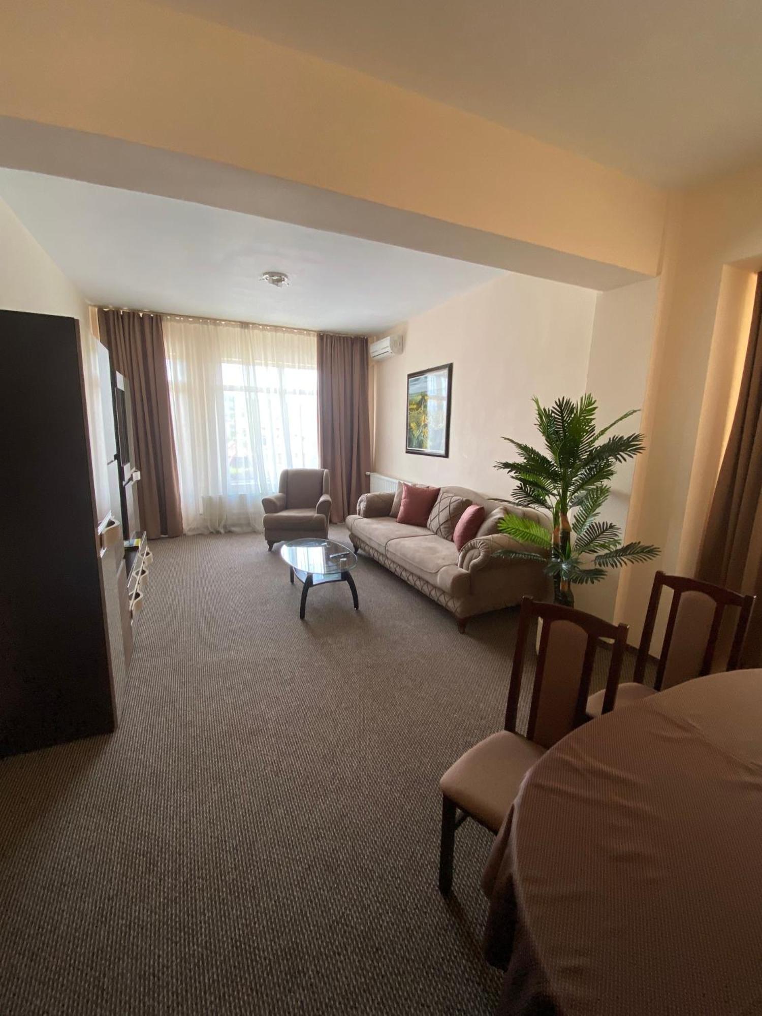 Hotel Diana Bistrita  Bagian luar foto