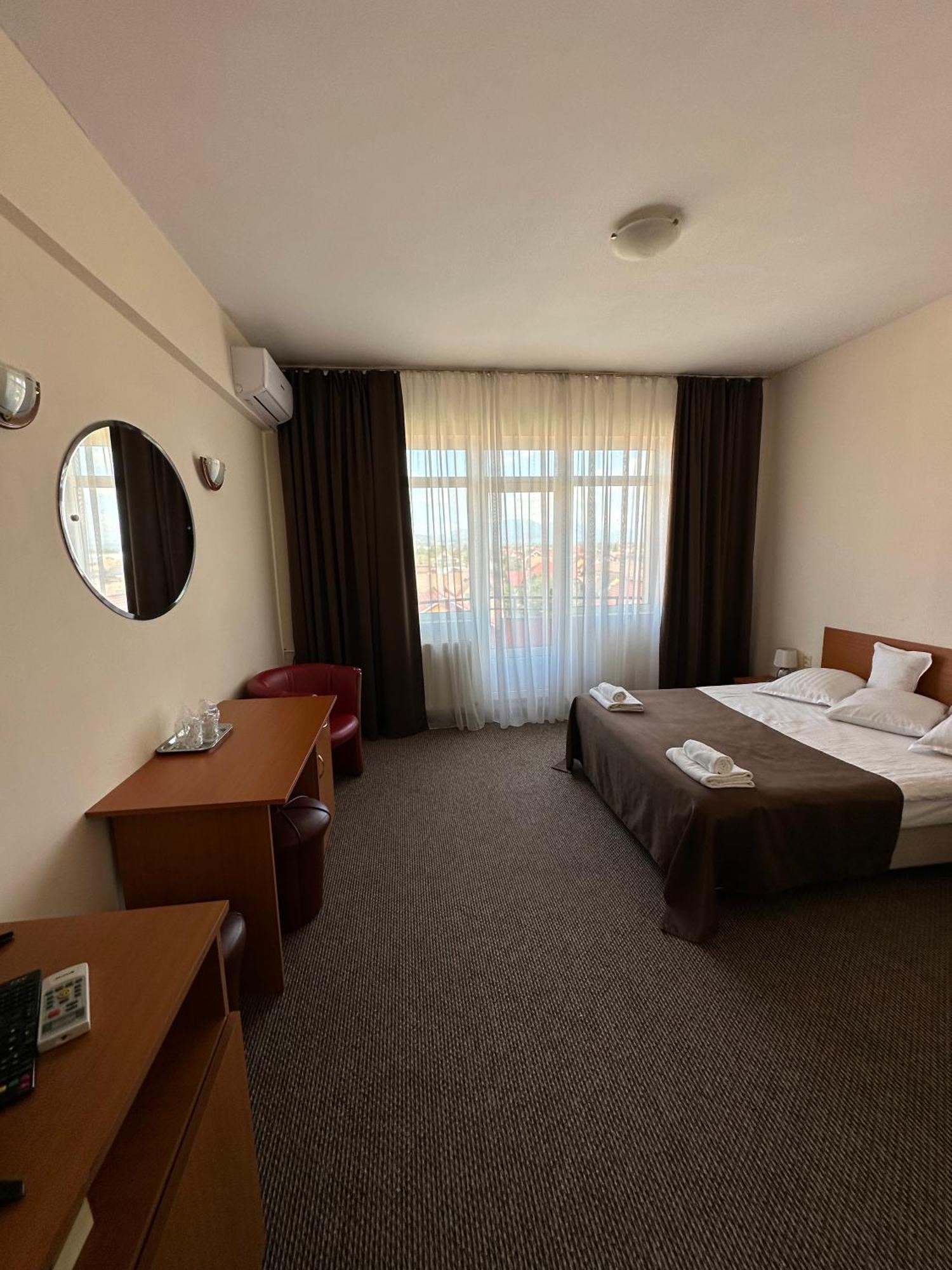 Hotel Diana Bistrita  Bagian luar foto