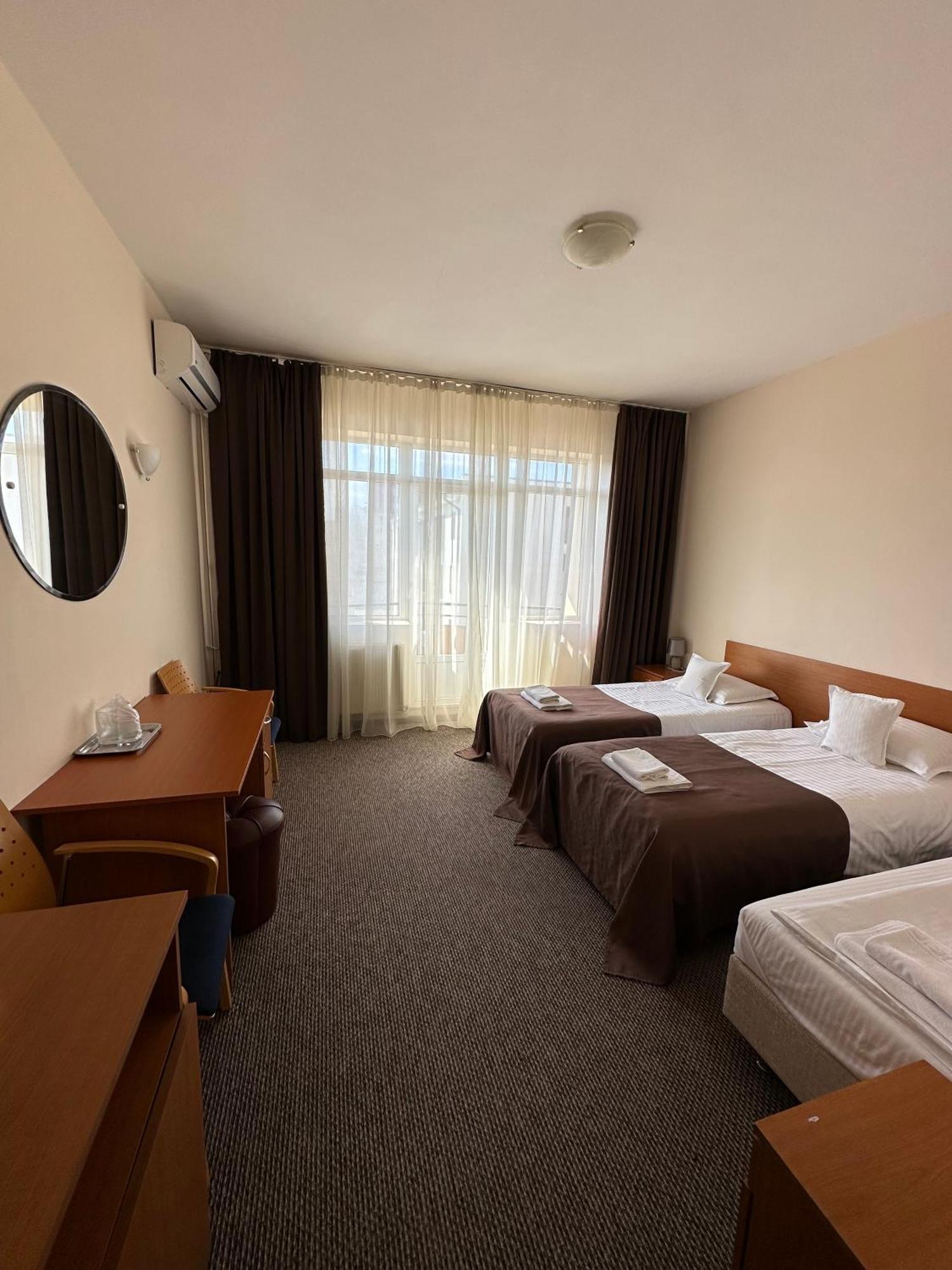 Hotel Diana Bistrita  Bagian luar foto