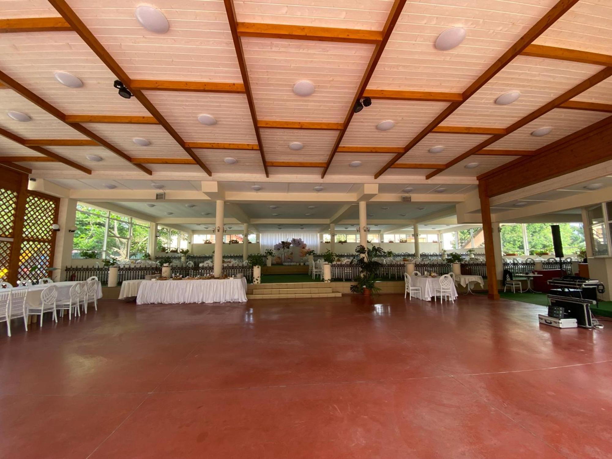 Hotel Diana Bistrita  Bagian luar foto