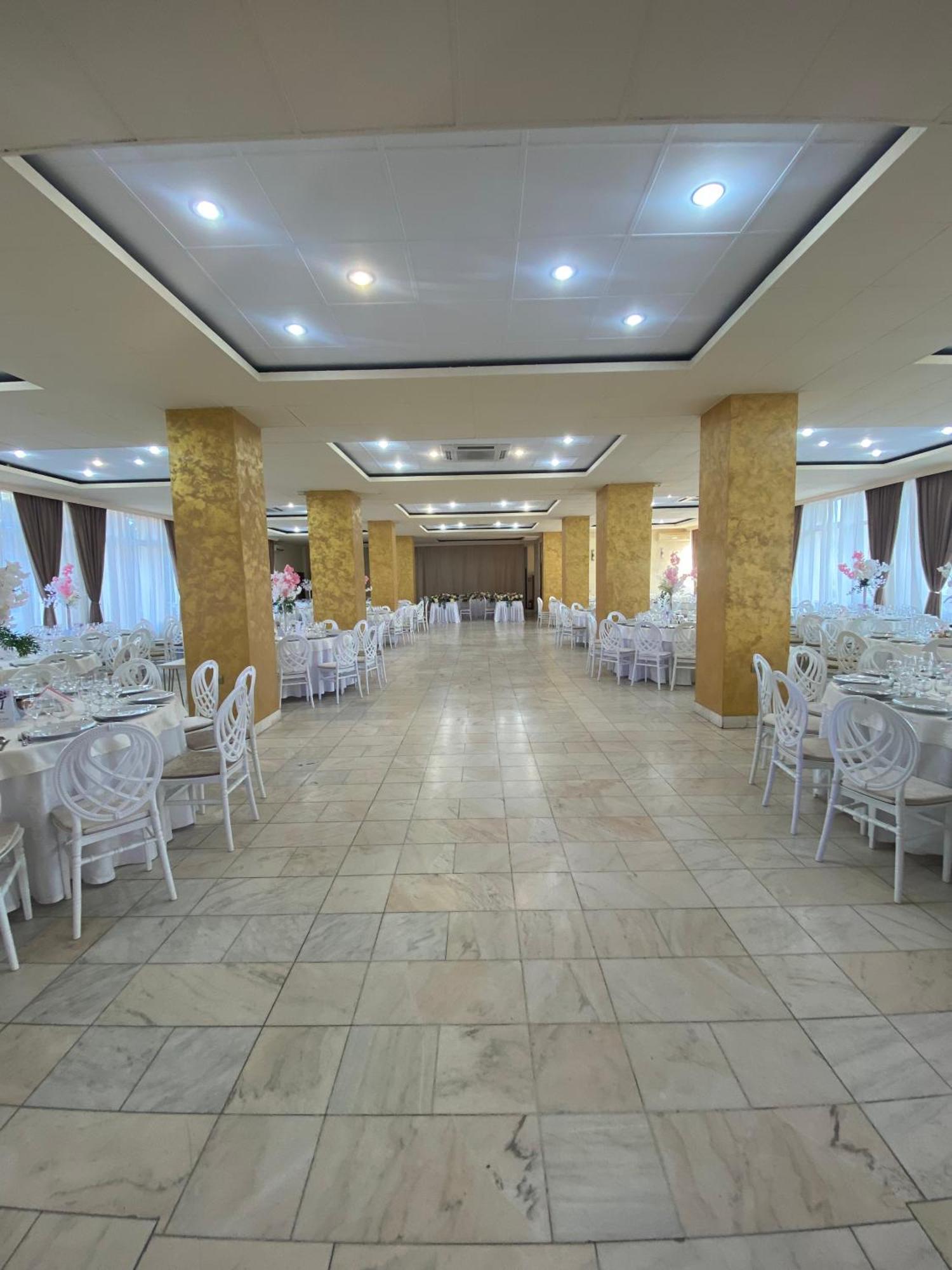 Hotel Diana Bistrita  Bagian luar foto