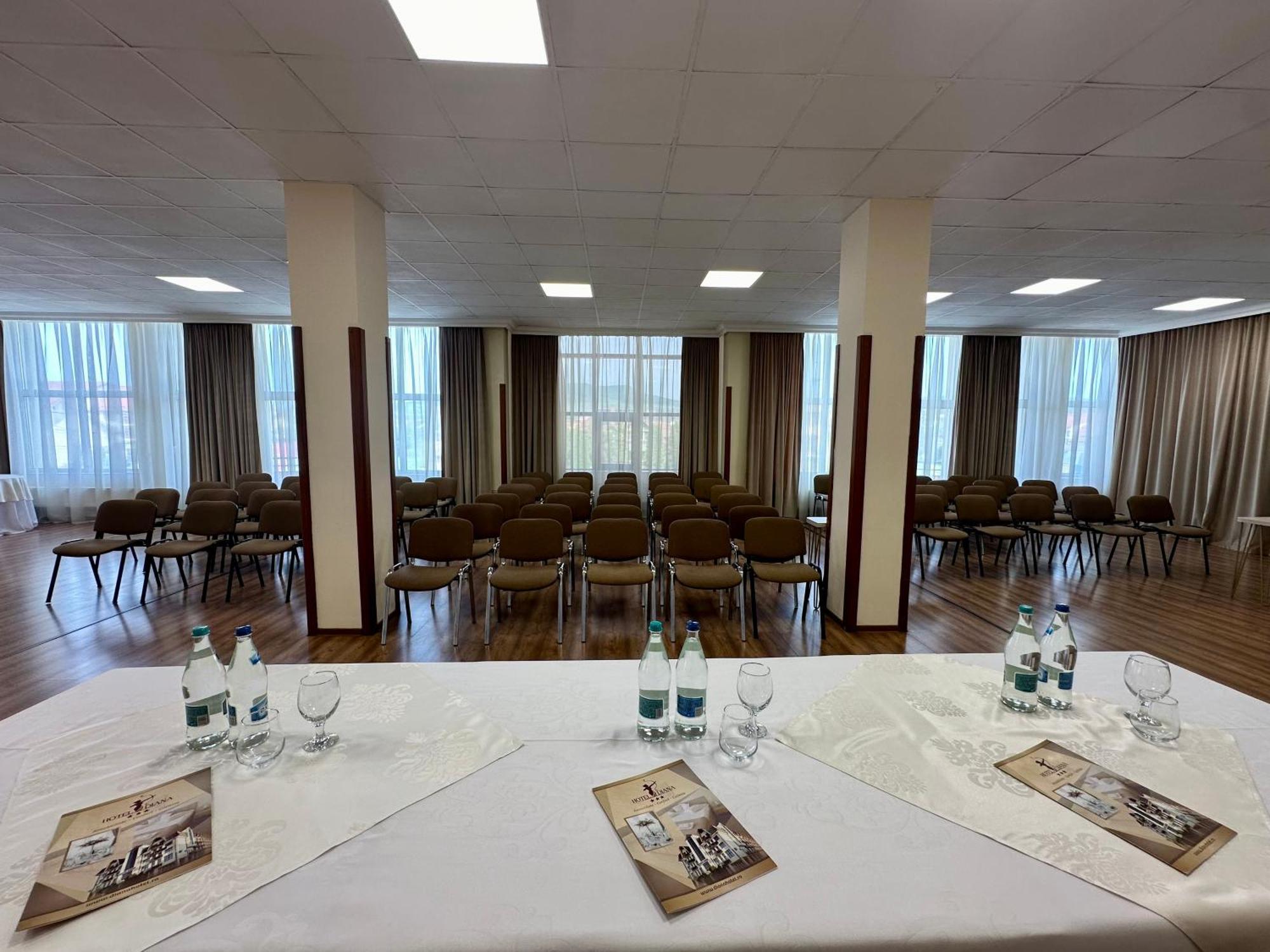 Hotel Diana Bistrita  Bagian luar foto